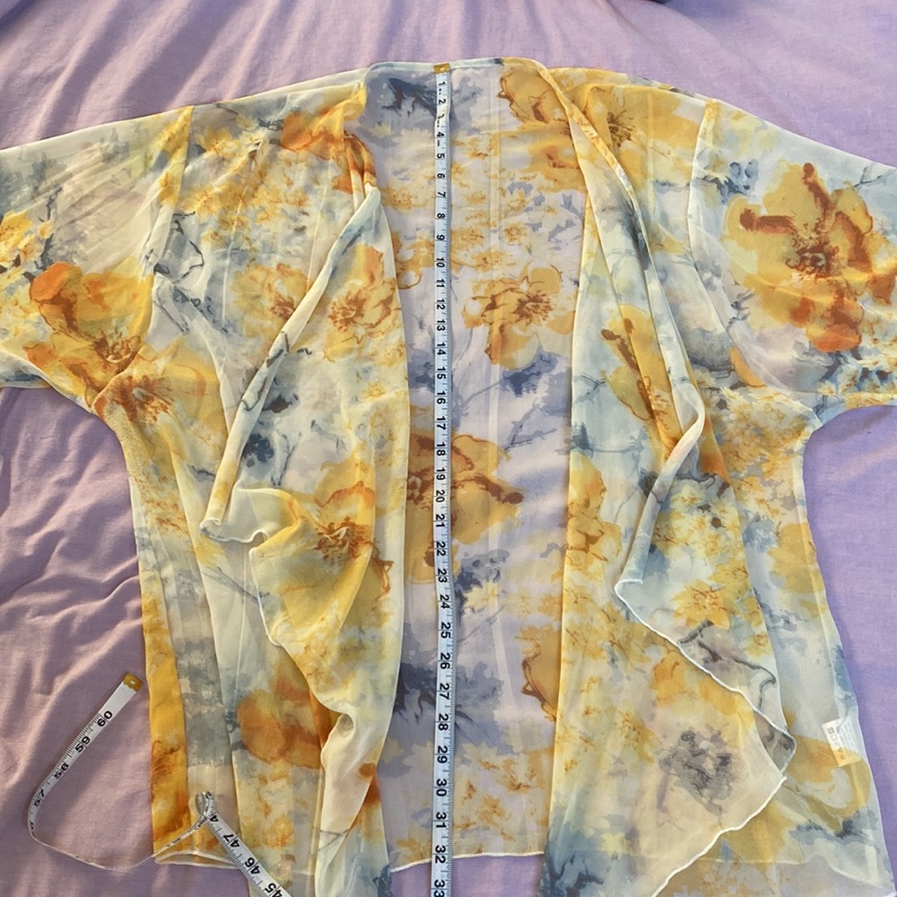 Beach coverup - Picture 4 of 9